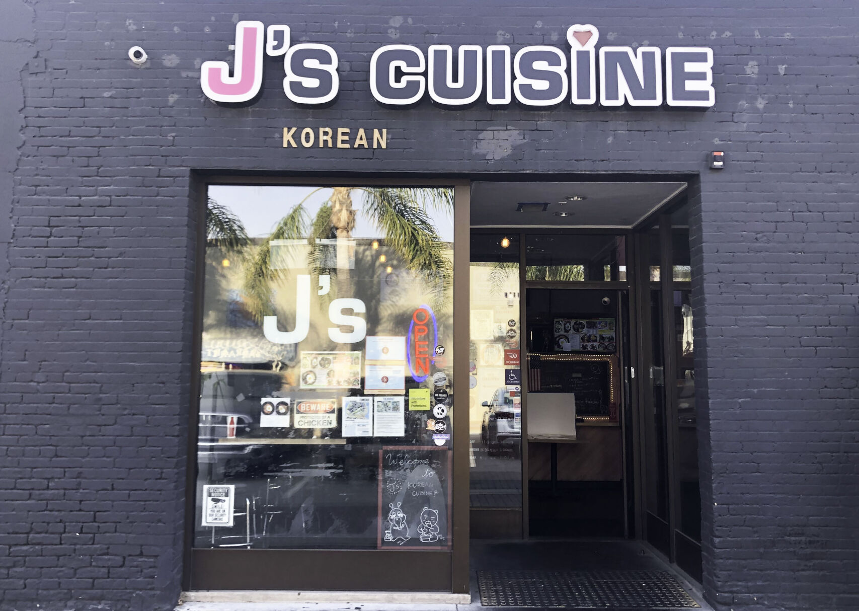 J's